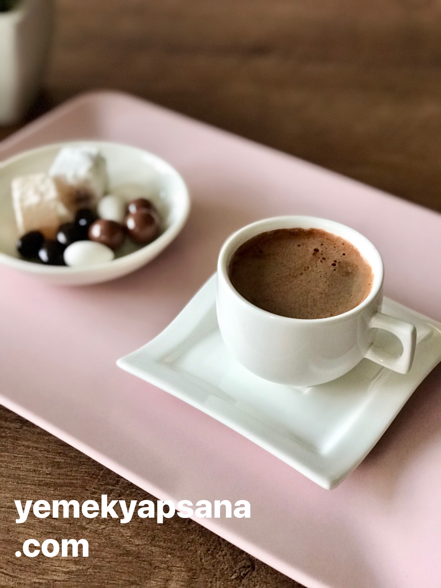 Bol Köpüklü Nefis Türk Kahvesi